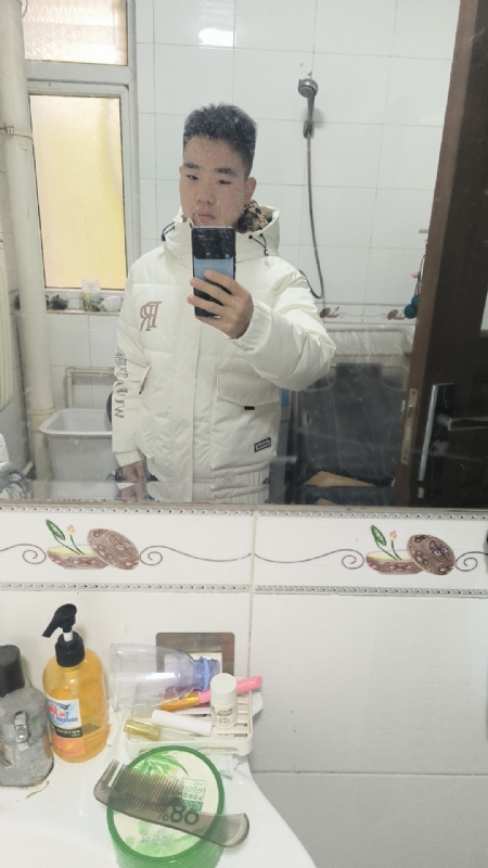 小李的第一张照片--新郑闪婚服务中心